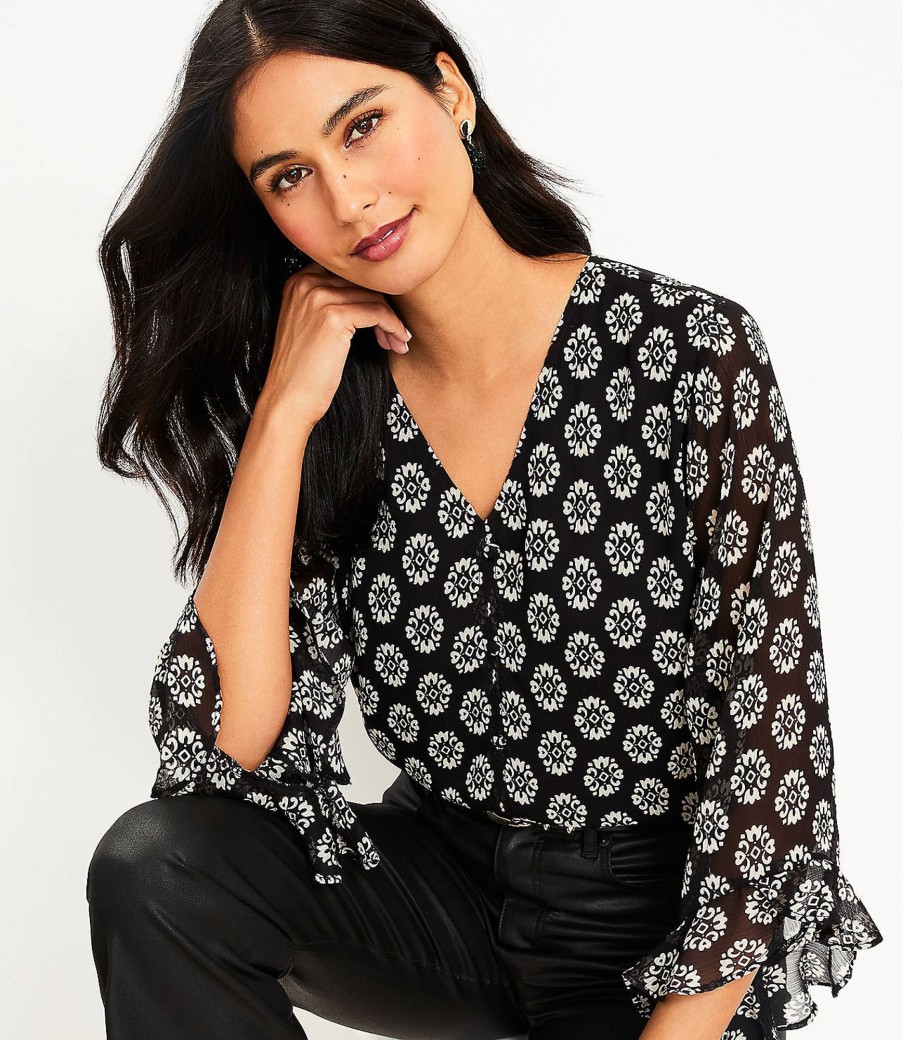 Clothing Loft | Geo V-Neck Ruffle Cuff Blouse Black